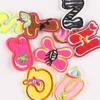 Adesivo Bordado Duo Cool Alfabeto Inglês Manual Patch Adesivo DIY Animal de Desenho Animado Acessórios para Roupas Adesivo de Tecido Bordado