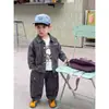 Conjunto de Ropa de Otoño para Niños 2026 Nuevo Elegante Chaqueta de Mezclilla de Bebé de Manga Larga Conjunto de Tres Piezas Estilo Primavera y Otoño para Niños