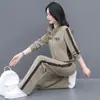 Conjunto deportivo de dos piezas estilo coreano para otoño/invierno 2026, para mujeres petite, con forro de felpa y tela de pana gruesa, moderno y casual