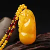 Exposición de Regalos Promocionales de Transmisión en Vivo Colgante Tallado de Calabaza de Cera de Abeja Flor Pez Miel Vieja Aceite de Pollo Ámbar Amarillo Cuentas Redondas para Mujeres