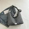 Bolso de Lona Nuevo Otoño 2026, Bolso Tote Elegante y Único para Viajes Diarios de Oficinistas, Bolso de Hombro de Gran Capacidad