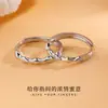 Anillo de pareja de amor de galaxia, diseño geométrico de nicho simple, estilo lujoso y ligero, anillo abierto con rombos para hombres y mujeres.