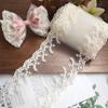 Encaje simétrico lateral ancho diy lazo grande material seda de leche blanca hecho a mano accesorios para el cabello bordado de malla boda