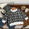 Sudadera infantil de otoño e invierno, top cálido de cuello redondo estilo coreano para niños pequeños, camiseta versátil casual de manga larga para niñas, camiseta básica para niños