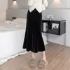 Falda larga bodycon de media longitud tipo sirena de terciopelo de alta calidad, suave por debajo, amigable con la piel, tela engrosada, con cintura elástica para otoño e invierno