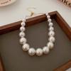 Colar de pérolas de tamanho gradiente de design simples barroco moda vintage clavícula cadeia de todos os jogos colar elegante feminino