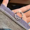 Anel elástico quadrado de zircônia pérola em forma de coração estilo ins coreano, design de nicho, luxo leve feminino, anel elegante e de alta qualidade