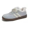 Sapatos Brancos Estilo Alemão Versão Coreana INS 2026 Com Pelúcia Calçados de Plataforma para Estudante Feminina Esportivos Corrida Casuais Estilo de Rua BE-8031M
