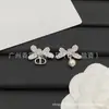 Nuevos Pendientes Chanel Collar de Familia Antigua Pulsera TB Pendientes CD Dior Réplica con Etiquetas Versión Alta Venta al por Mayor de Fábrica