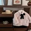 ¡Estilo Pequeño Chanel Edición de Año Nuevo! Abrigo de Piel Rosa Lujoso y Precioso con Lazo y Acabado de Alta Gama para Mujer