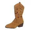 Botas de montar de talla grande para mujer, estilo extranjero, con tachuelas, punta fina, corte en V, otoño 2026, tacón grueso, estilo británico, caladas, de media caña