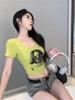 Camiseta de cuello cuadrado de manga corta ajustada con estampado de chica sexy para mujer, moda de verano 2023, camiseta de clavícula plisada corta, moda