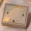 Collar de Acero de Titanio con Diamantes Blancos y Trébol de Cuatro Hojas, Lujo Ligero y Sensación de Alta Gama, Versátil y Elegante, Nuevo Conjunto de Cadena Exquisita para Clavícula Transfronterizo
