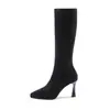 8058-A5 Nuevas botas altas elásticas negras transfronterizas, punta fina, plataforma impermeable, elegantes, adelgazantes, hasta la rodilla