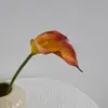 Decoración del Hogar Estilo Comercio Exterior Flores Artificiales para Sala de Estar y Comedor Adornos Florales, Flores Artificiales para Bodas, Lirios de Calas Pequeños