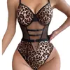 Lingerie sexy europeia e americana provocante macacão suspensório com retalhos de malha estampa de leopardo atacado fonte