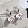 Pendientes Xuanyan de Zirconia Arcoíris con Corazón Rosa para Mujer, Diseño Único con un Toque de Lujo, Pendientes de Zirconia con un Diseño Sofisticado