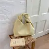 Bolso de axila para mujer de alta gama, lujo ligero, nicho, nuevo modelo de verano 2026, ultra popular, exquisito bolso de hombro tipo tote para commuting
