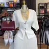 Ropa de Mujer Transfronteriza Europea y Americana 2025 Otoño e Invierno Nuevo Estilo Casual Cuello en V Manga Corta Delgado Corto Versátil Top de Punto