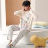 Pijama de Algodón Puro con Dibujos Animados para Hombre, Manga Larga, Pantalón Largo, Cuello Redondo, Sin Capucha, Corte Holgado, Se Puede Usar Afuera, Conjunto para Estar en Casa, Otoño