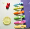 Mini cuchillo de dibujos animados, pequeño y portátil, para desempaquetar, con forma de zanahoria, delfín y ballena, para cortar papel, para estudiantes.