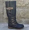 Botas femininas novas de outono e inverno estilo quente europeu e americano bico redondo botas de cavaleiro salto baixo fivela botas longas confortáveis tamanho plus