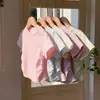 Camiseta Street Style Tendência Infantil de Manga Curta para Meninas, Versão Coreana, Cor Sólida, Corte Justo, Camiseta Branca Básica
