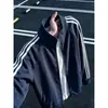 Jaqueta azul marinho estilo americano com gola alta, jaqueta bomber masculina de outono com patchwork desconstruído, top de silhueta curta e quadrada