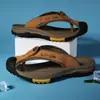 Sandalias y Chanclas Casuales Populares de Verano de Punta Abierta de Cuero Genuino de Primera Capa con Diseño de Espiga, Estación Europea, Exportación, Talla Grande, Puntera Cerrada