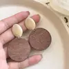 Estilo Étnico Agulha de Prata Peça Oval de Madeira Brincos Redondos Moda Simples Retrô Versátil Brincos de Tarraxa Nicho Brincos de Luxo