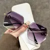 Nuevas gafas de sol con degradado anti-ultravioleta 2025 para mujer, protección solar para cara grande, gafas de sol sin montura, sentido de alto nivel para cara pequeña