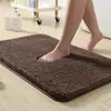 Precio Especial Remate Grueso Corto y Largo Felpa Alfombrilla Absorbente de Agua para Baño Sencilla Alfombrilla para Puerta de Baño Absorbente Secado Rápido