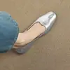 Zapatos Slip-On Plateados de Boca Baja, Estilo Retro, Piel Suave Plana, Modelo Nuevo de Verano 2026 para Mujer, Simples y Elegantes, Adecuados para Combinar con Faldas