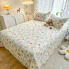 Juego de cama de dibujos animados de una pieza 1.5m modelo nuevo para dormitorio de estudiante, funda nórdica y funda de almohada cepilladas de una pieza, juego de tres piezas, no es algodón puro