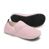 Nuevos zapatos deportivos interiores transfronterizos para el hogar, zapatos de entrenamiento de fitness para yoga, zapatos de entrenamiento integral de baile de suela blanda para mujer, negros