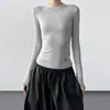Nova Camisa Básica Lisa para Outono e Inverno de 2025 para Mulheres, Camiseta Curta Slim Fit de Ombro Normal, Top de Manga Longa Ajustado
