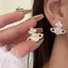 Brincos Satélite Rainha Mãe Full Diamond Estilo Francês de Luxo Leve com Toque de Alto Padrão, Design Exclusivo, Brincos Modernos e Versáteis para Mulheres