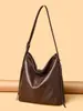Bolsa Estilo Coreano 2025 Nova Bolsa Tote de Alta Qualidade para o Dia a Dia Bolsa Grande Feminina Transversal Versátil Bolsa de Ombro em Couro Macio Grande Capacidade