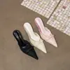 2026 Novo Estilo Coreano Cobertura de Cabeça Renda Elegante Salto Alto Bico Fino Stiletto Sandálias de Estilo Suave para Mulheres Sandálias Estilo Socialite