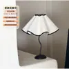 Luminária de Mesa Petal Lamp ins minimalista vintage, pequena luz noturna para quarto, luz ambiente regulável de cabeceira, estilo ins nórdico