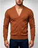 Cárdigan de punto para hombre con cuello en V y forro polar, nuevo suéter exterior de color liso abotonado para otoño e invierno, prenda básica casual para hombre