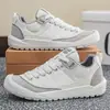 Outono 2026 Venda Quente Cor de Moda Bloco de Cores Tendência Sapatos Masculinos Solado Macio Cadarço Sapatos Casuais Antiderrapante Sola Resistente a Desgaste Sapatos Esportivos
