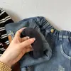 Pantalones de forro polar para niños, unisex, pantalones largos gruesos, nuevo estilo otoño/invierno 2026, mono de forro polar para bebé, corte holgado, pantalones de mezclilla suaves