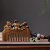 Sándalo Verde Argentino Caricatura Zodiaco Talla en Madera Peine de Bolsillo Hombres y Mujeres Portátil Adornos de Madera Colgante Colgante Venta al por Mayor
