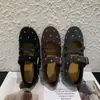 Sapatilhas, bico aberto, corte baixo, bico redondo, sola plana, sapatos Mary Jane 2026, detalhe de fivela estilo francês feminino, estampa de bolinhas