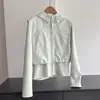 2026 nuevo estilo chaqueta deportiva y de ocio de imitación de dos piezas abrigo corto sudadera con capucha de cremallera cárdigan corto venta al por mayor H03BW082