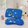Almohada de Verano Refrigerante Moldeadora para Bebés y Niños Pequeños, Almohada Baja para Niños de Guardería de 1-3-6 Años, Núcleo de Almohada Delgado, Almohada para Siesta de Estudiantes