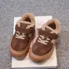Zapatos Deportivos para Bebé Zapatos Infantiles Estilo Alemán Zapatos para Niños Pequeños Zapatos de Algodón con Felpa Zapatos para Niños y Niñas Zapatos Casuales de Otoño e Invierno