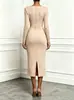 Vestido Midi Customizado 2026 Europeu e Americano de Gola V de Manga Longa, Acinturado, com Babados, um Traje Ajustado e que Valoriza a Silhueta para Ocasiões Formais