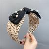B122-1 Nueva banda para el cabello con estampado de leopardo, borde ancho, uñas irregulares, cinturón de perlas, alambre de hierro, lazo grande, diadema, accesorios para el cabello estilo coreano